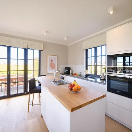 Reetland Am - Luxusplus Reetdachvilla Mit 4 Schlafzimmern Und Kamin G11 Dranske