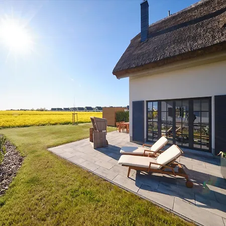 Holiday home Reetland Am - Luxusplus Reetdachvilla Mit 4 Schlafzimmern Und Kamin G11