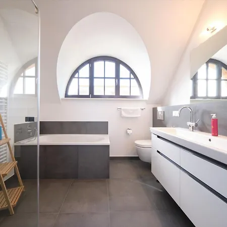 Holiday home Reetland Am - Luxusplus Reetdachvilla Mit 4 Schlafzimmern Und Kamin G11 *