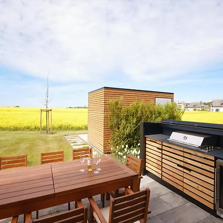 Reetland Am - Luxusplus Reetdachvilla Mit 4 Schlafzimmern Und Kamin G11