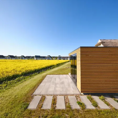 Reetland Am - Luxusplus Reetdachvilla Mit 4 Schlafzimmern Und Kamin G11