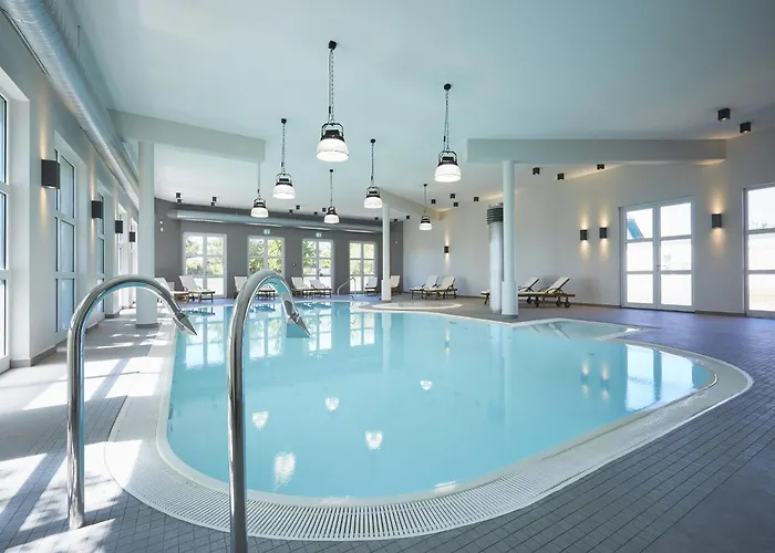 Semesterbostad Reetland Am - Luxusplus Reetdachvilla Mit 4 Schlafzimmern Und Kamin G11