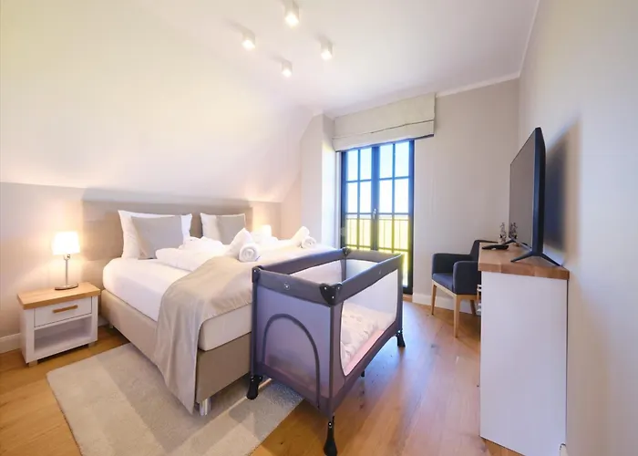 Semesterbostad Reetland Am - Luxusplus Reetdachvilla Mit 4 Schlafzimmern Und Kamin G11 *