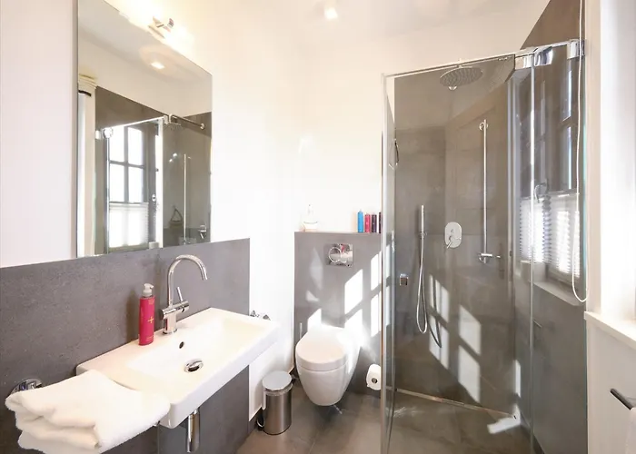 Semesterbostad Reetland Am - Luxusplus Reetdachvilla Mit 4 Schlafzimmern Und Kamin G11 *