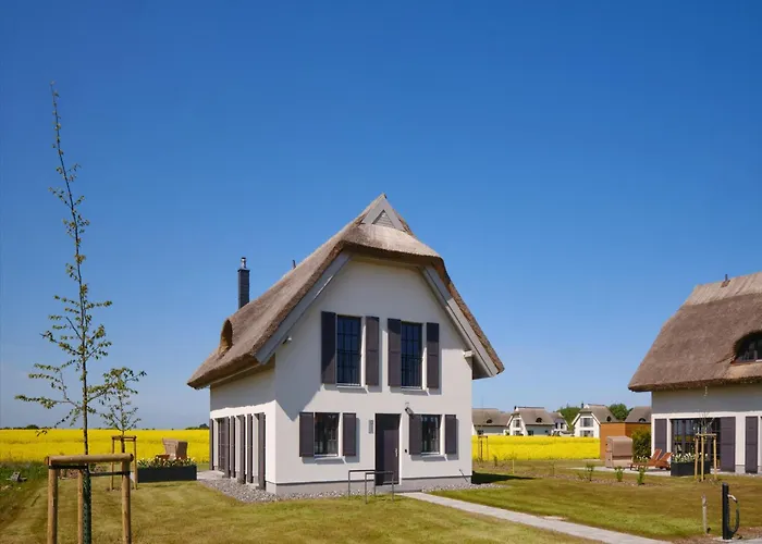 Reetland Am - Luxusplus Reetdachvilla Mit 4 Schlafzimmern Und Kamin G11 Semesterbostad